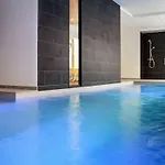 Mercure Nectaire - & Bien-etre 3*