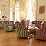 Mercure Saint Nectaire - Spa & Bien-Etre Hotel Saint-Nectaire