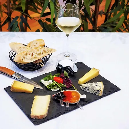 Mercure & Bien-etre Hotel 3*