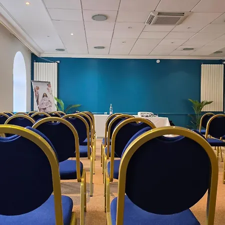 Otel Mercure Nectaire - & Bien-etre Saint-Nectaire
