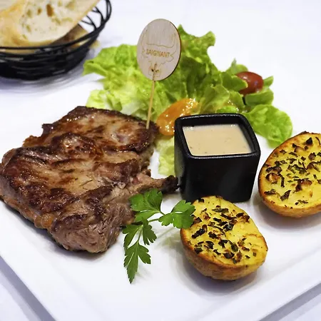 Mercure Nectaire - & Bien-etre Otel 3*