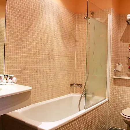 Hotel Mercure Nectaire - & Bien-etre 3*