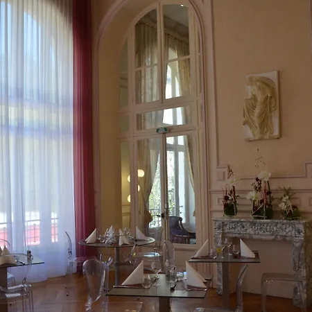 Mercure Nectaire - & Bien-etre 3*